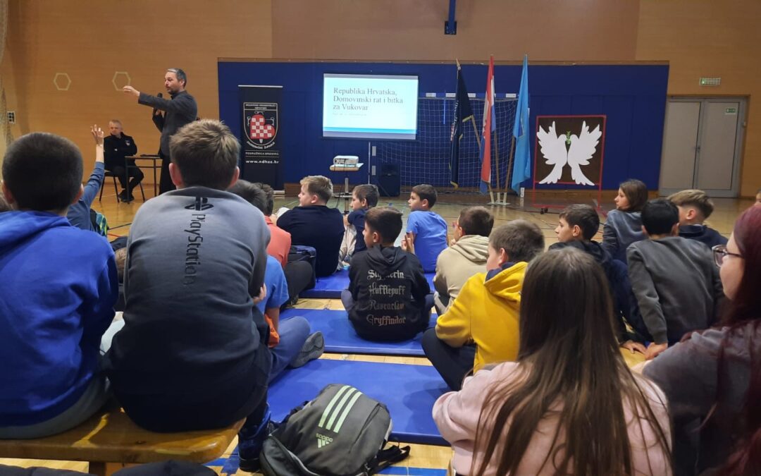 REPUBLIKA HRVATSKA, DOMOVINSKI RAT , BITKA ZA VUKOVAR predavanje prof.dr.sc. Ivica Miškulin